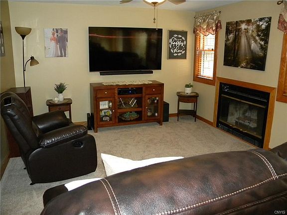 4th image of 3500 Melvin Dr N