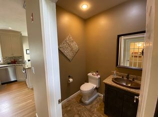 66 Medway St, Norfolk, MA 02056