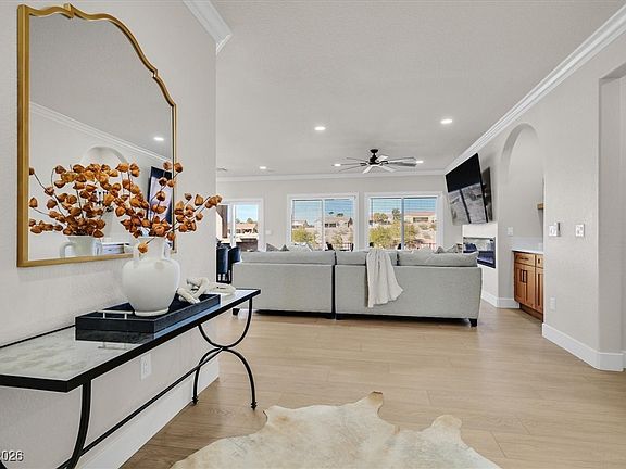 4th image of 2446 Hardin Ridge Dr