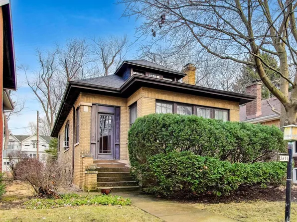 2651 Broadway Ave, Evanston, IL 60201