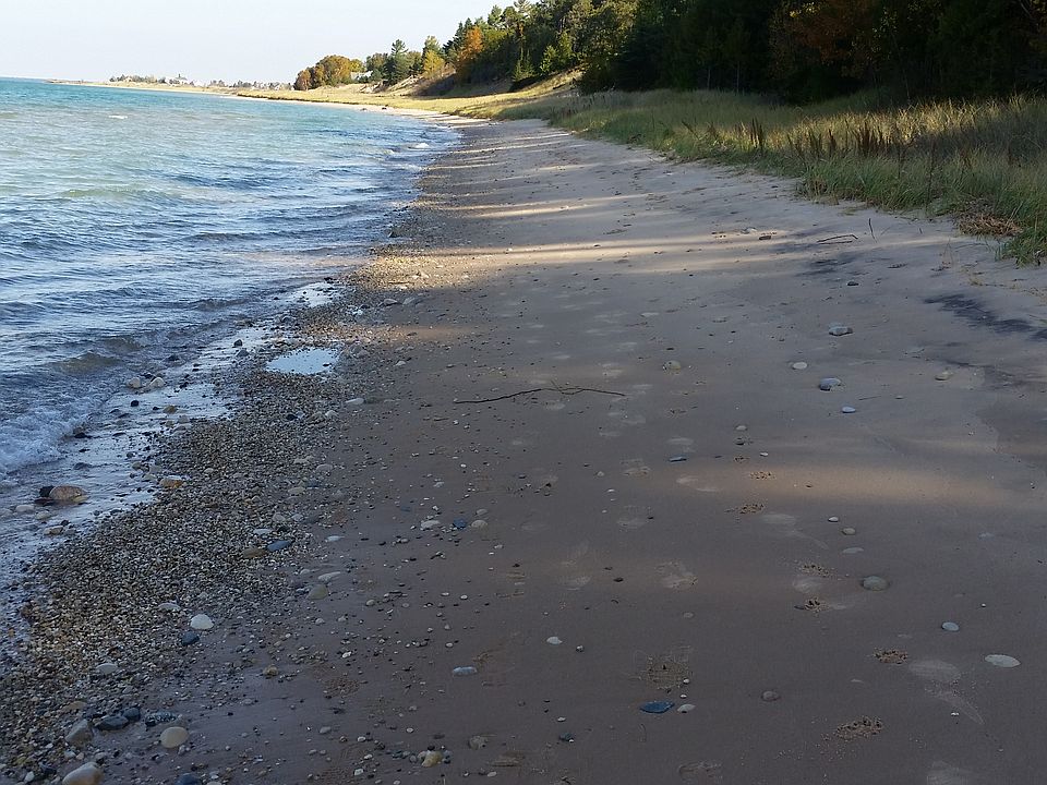 2nd image of N Shore Dr