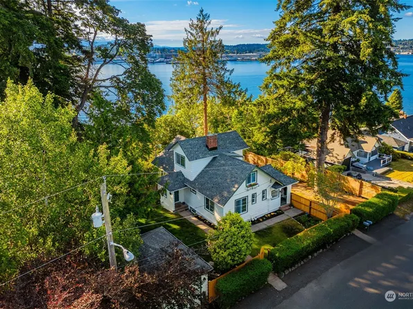 522 N Farragut Avenue, Port Orchard, WA 98366