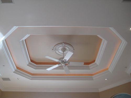 Living Room Tray Ceiling