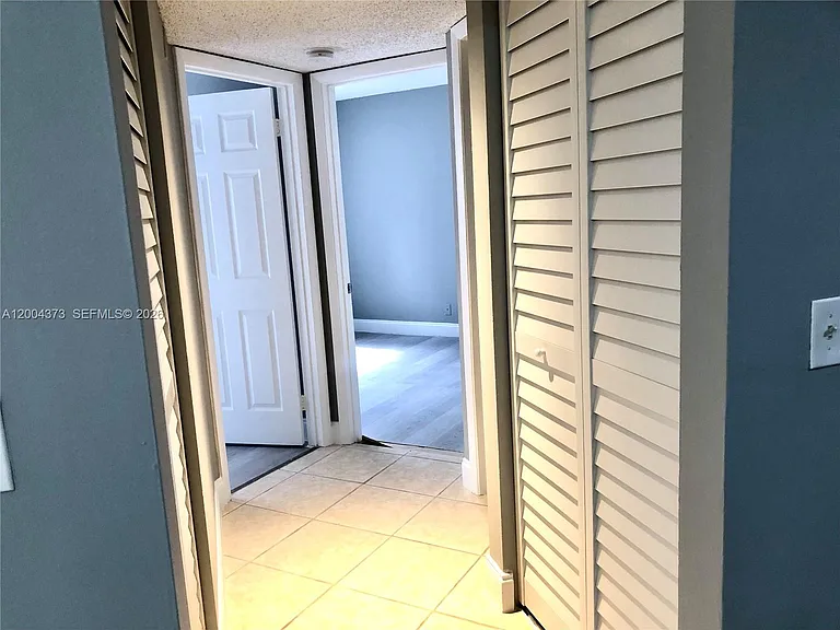 8761 Wiles Rd #306 — Photo 11