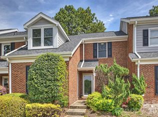 9121 Kings Canyon Dr, Charlotte, NC 28210