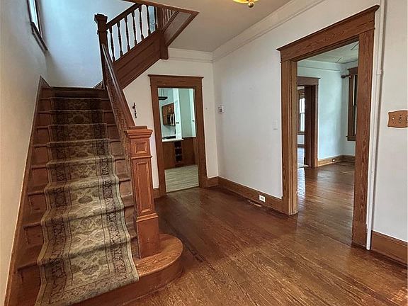 2nd image of 513 Maryland Ave