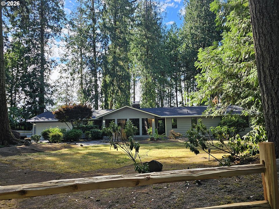 1st image of 18504 NE Cedar Dr