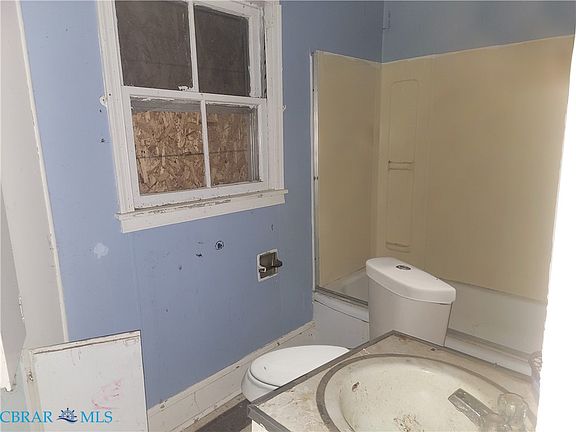 5th image of 68 Boyse Point Cir