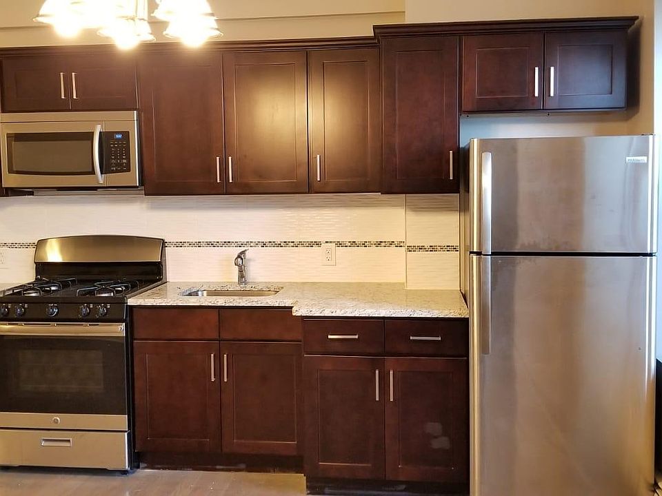 1st image of 115 N Arlington Ave #204