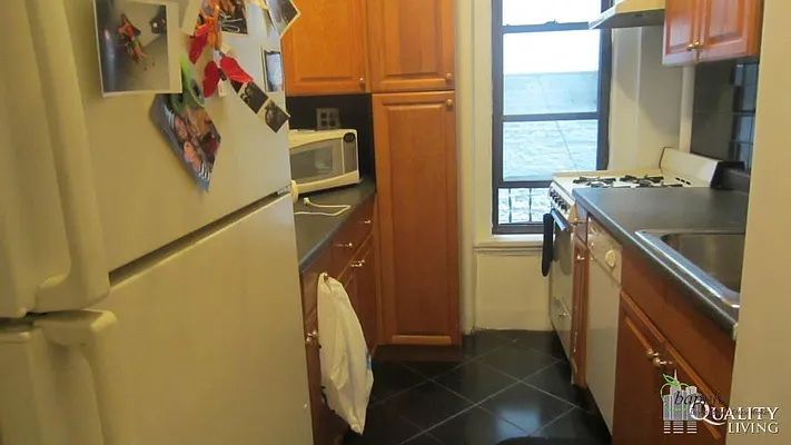 Rented by Bapple | media 24