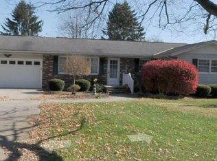 1418 Bristol Downs Rd, Newark, OH 43055