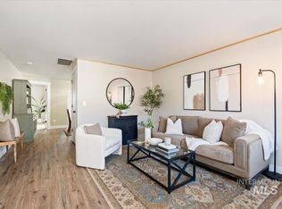 586 E Pennsylvania St, Boise, ID 83706