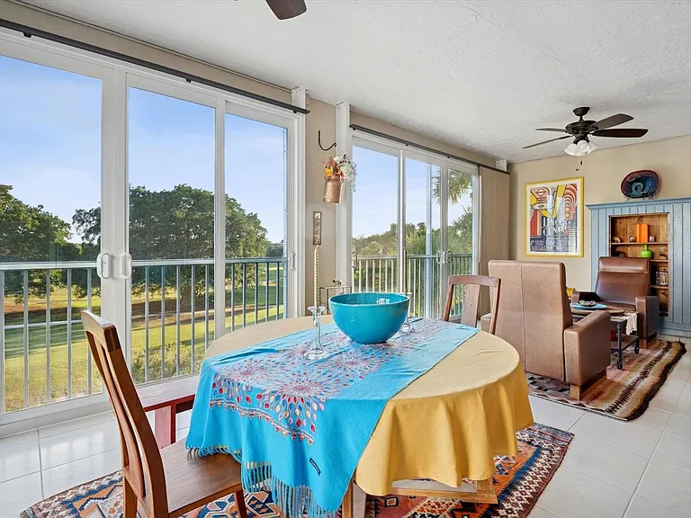 4112 W Palm Aire Dr #124A — Photo 18