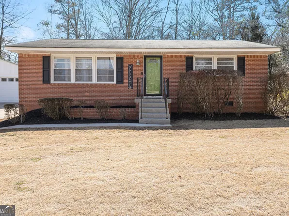 2 Bailey Dr, Newnan, GA 30263