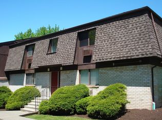 1802 Cherry Hill Dr, Poughkeepsie, NY 12603