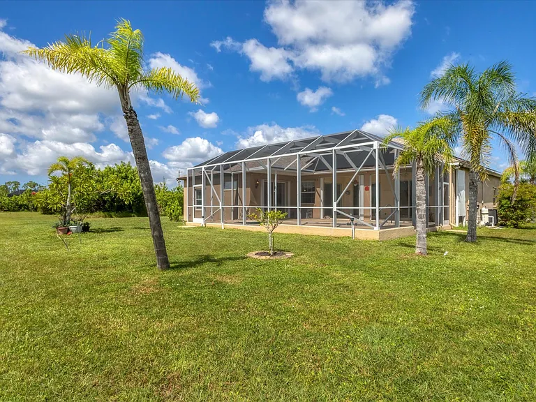 15077 Acorn Cir — Photo 34