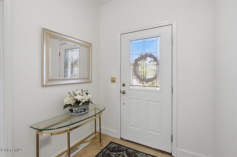 3rd image of 20 Whitney Drive