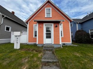 419 Lakeway Dr, Bellingham, WA 98225