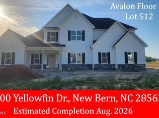 2000 Yellowfin Dr, New Bern, NC 28562