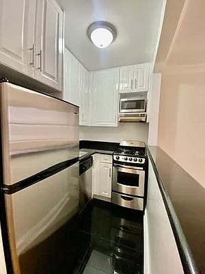 Rented by Douglas Elliman | media 10