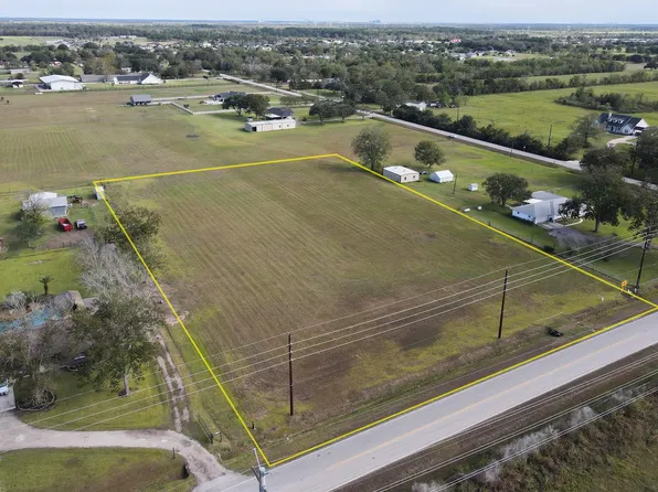 15714 Bohemian Hall Rd, Crosby, TX 77532