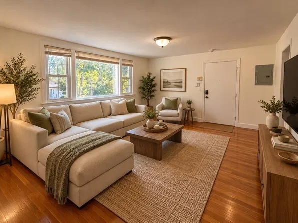 15 Park Ave #8, Foxboro, MA 02035