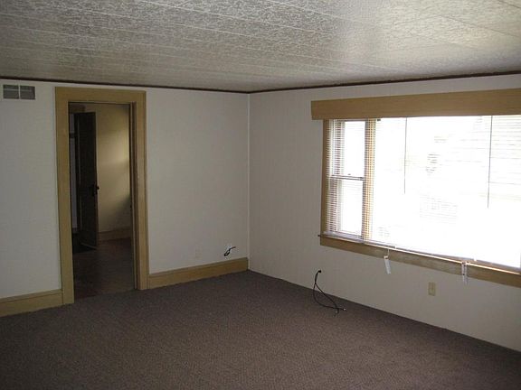 5th image of 1826 Cambridge Ave #1828