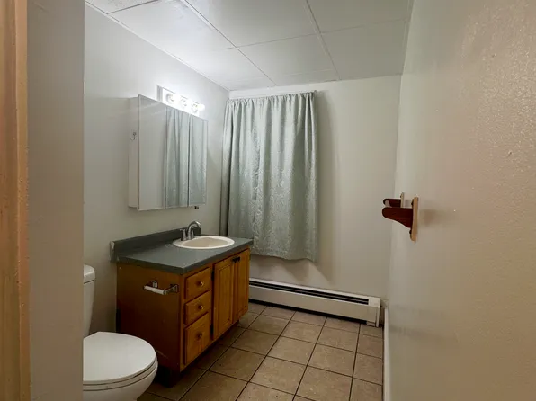 274 Main St #1-R, Indian Orchard, MA 01151