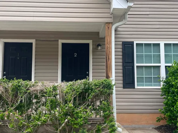 74 Wanda Dr #2, Cleveland, GA 30528