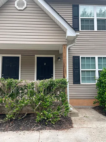 74 Wanda Dr #2 Photo 1