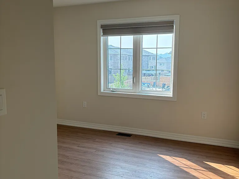 33 Stennett Dr — Photo 16