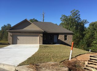 2439 Pleasant Willow Dr, Benton, AR 72015