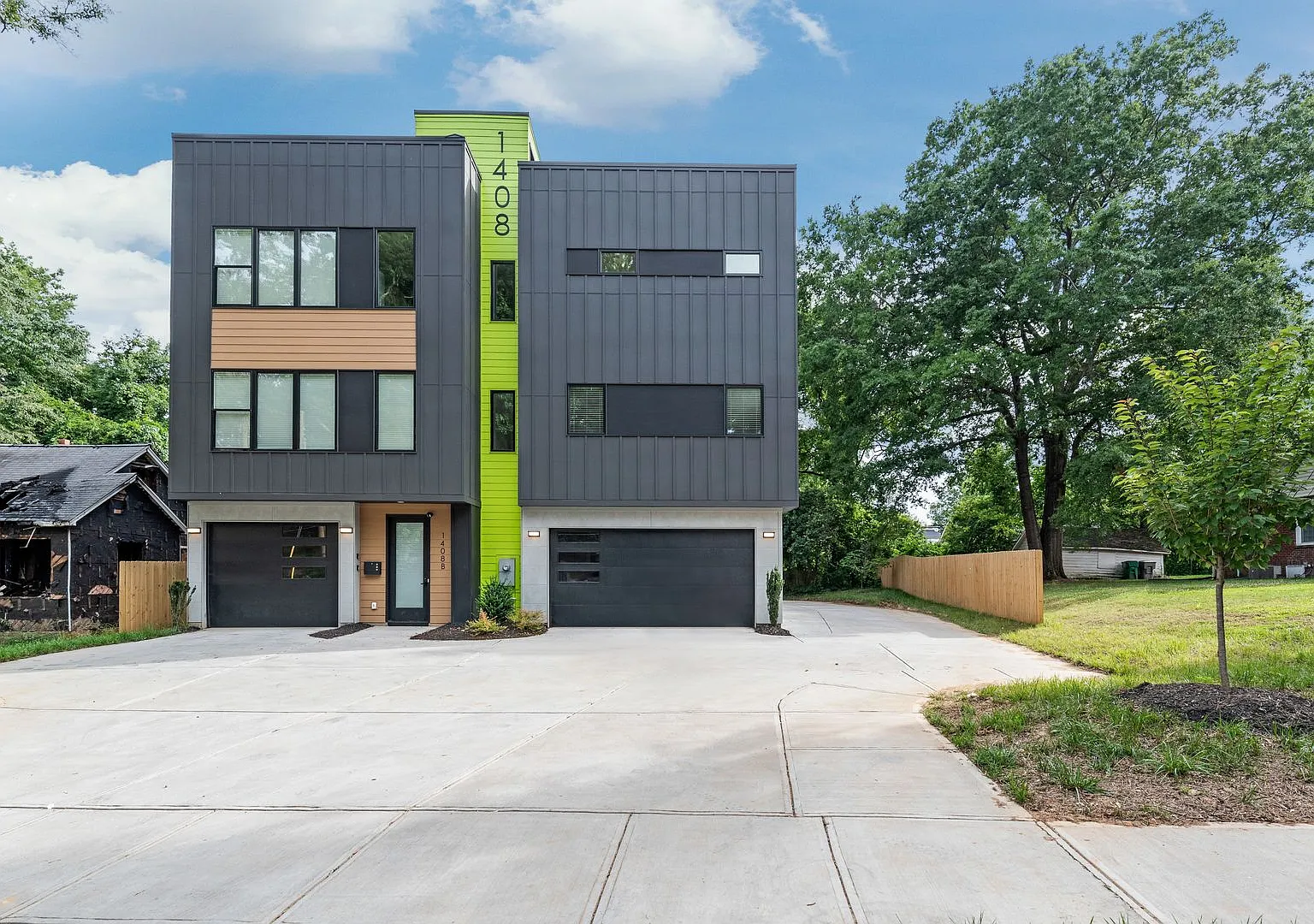 (Coming Soon) Move-in Ready Modern Townhome!! — Photo 1