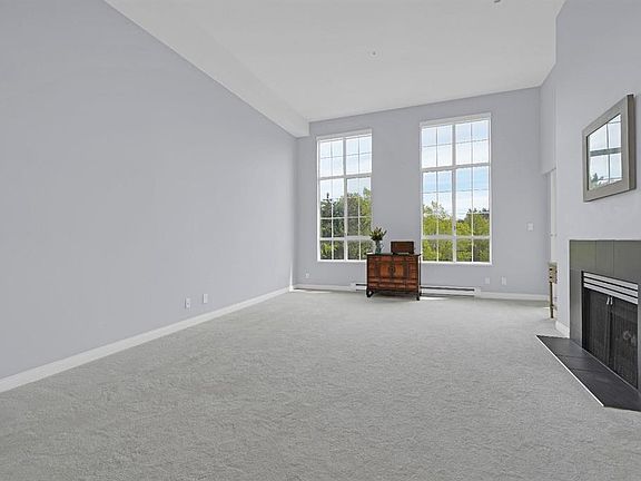 4th image of 5835 Hampton Pl #431
