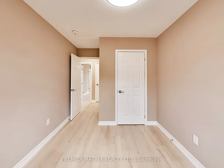 37 Shiff Cres — Photo 28