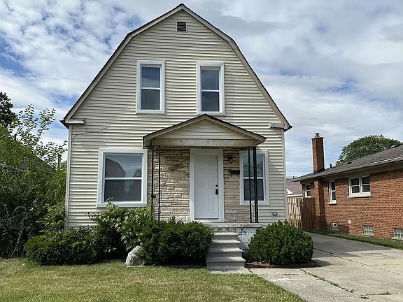 2nd image of 13128 Balsam St #2