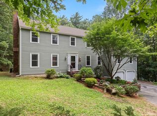 13 Pheasant Ln, Topsfield, MA 01983