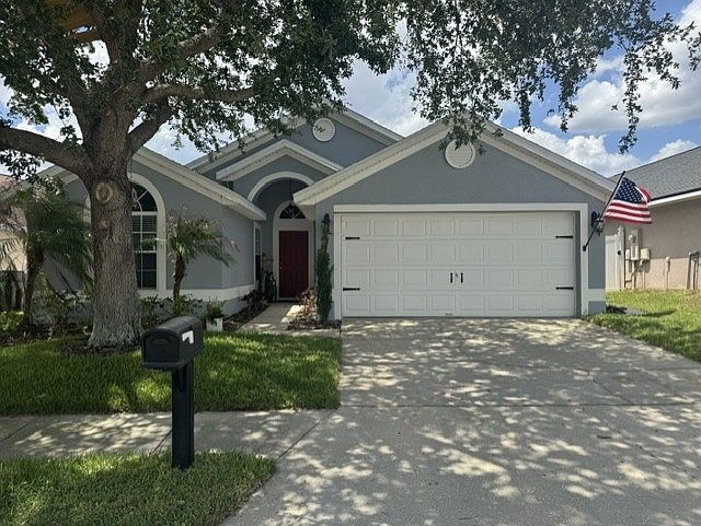 1st image of 216 Somerset Dr