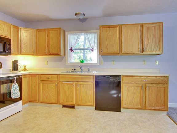 5th image of 1315 Maderia Dr