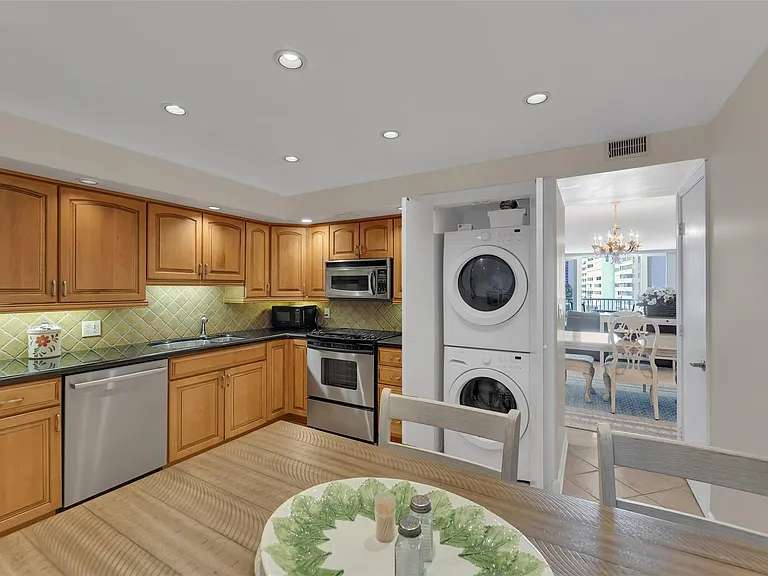 1370 S Ocean Blvd #503 — Photo 12
