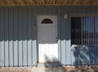 245 Palm Dr, Ridgecrest, CA 93555