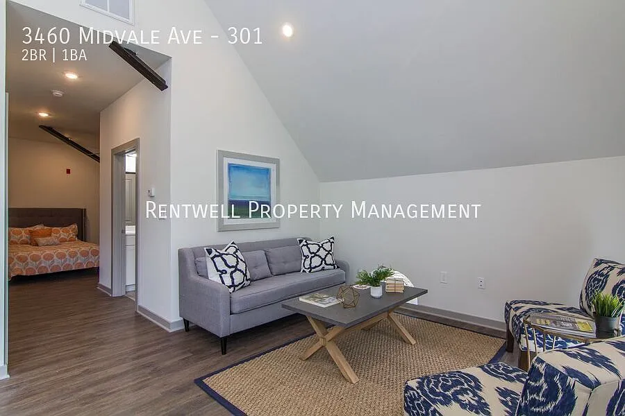 Now Showing Spacious Top-Floor 2br With Loft | Modern Upgrades + Open Layout — Photo 2