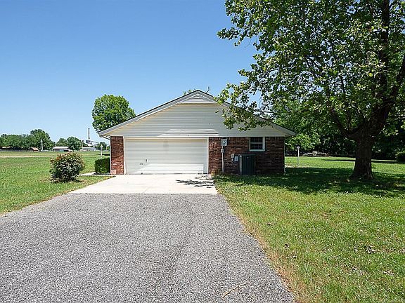 4th image of 5790 E Everetts Point