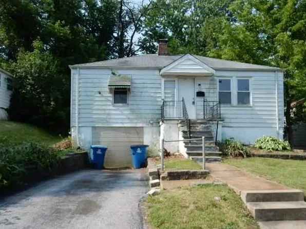 580 Cosie Dr, Saint Louis, MO 63137
