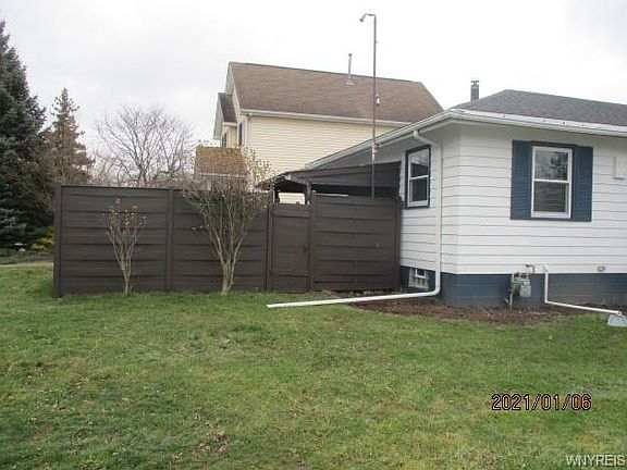 2nd image of 533 University Ave