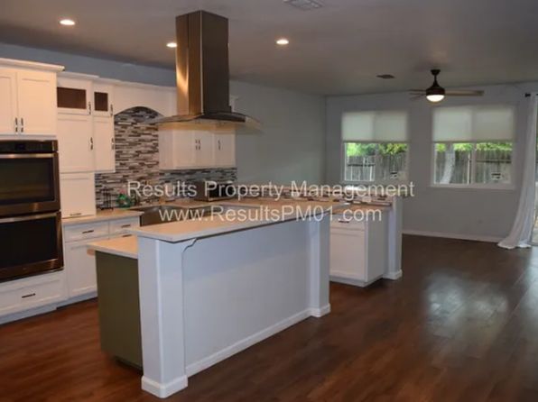 108 Robinson Ct