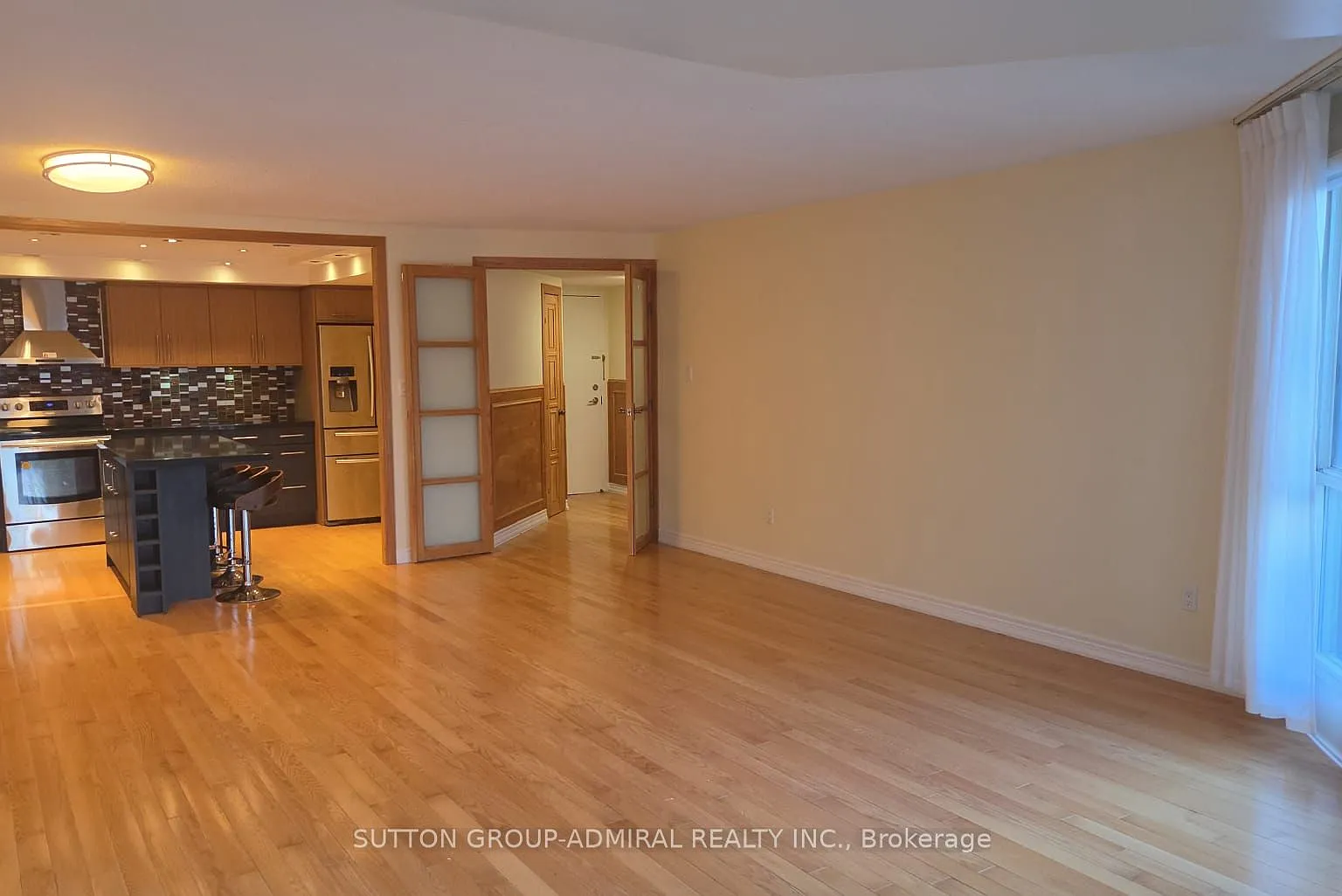 3 bed, $3,400 — Photo 2