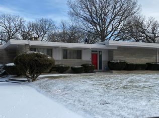 6339 Cleveland St, Merrillville, IN 46410