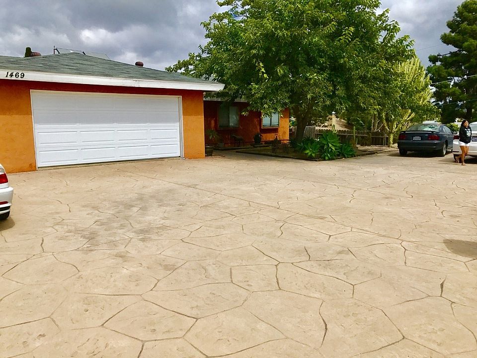 1st image of 1469 Olive Ave