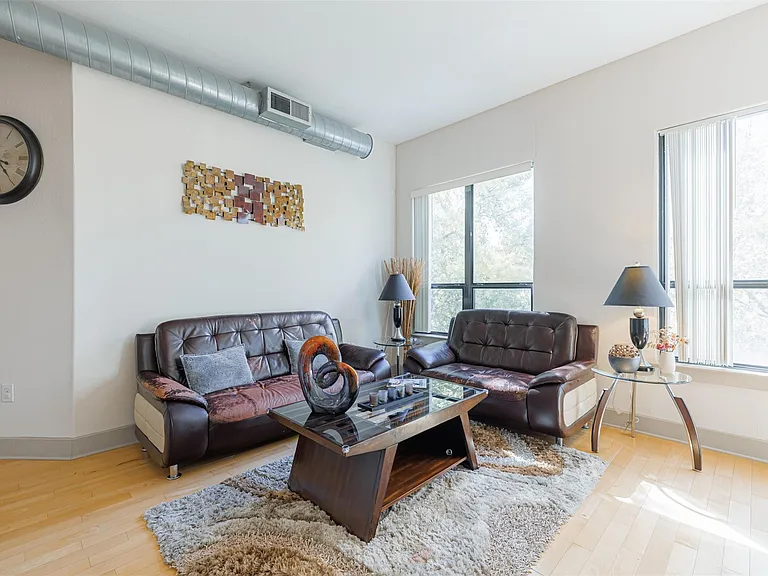 1901 Post Oak Blvd #3109 — Photo 3